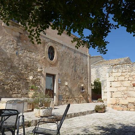 Casina Di Grotta Di Ferro Pensionat Santa Croce Camerina Exteriör bild