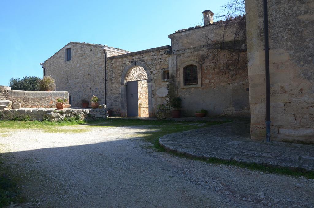 Casina Di Grotta Di Ferro Pensionat Santa Croce Camerina Exteriör bild